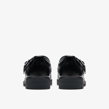 Loxham Walk Youth Black Leather | Clarks Onsale