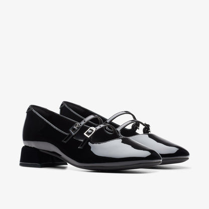 Daiss 30 Shine Black Patent | Clarks Discount