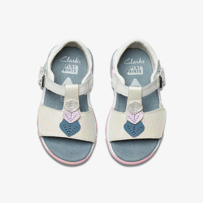 Osian Charm Toddler White | Clarks US