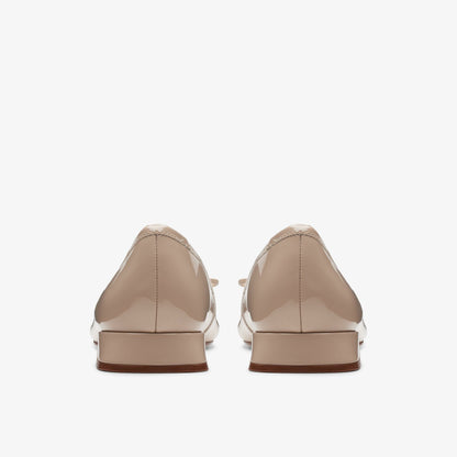 Ubree 15 Step Sand Patent | Clarks Onsale