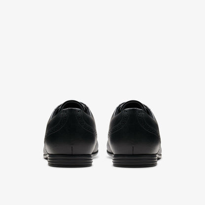 Finja Brogue Youth Black Leather | Clarks Discount