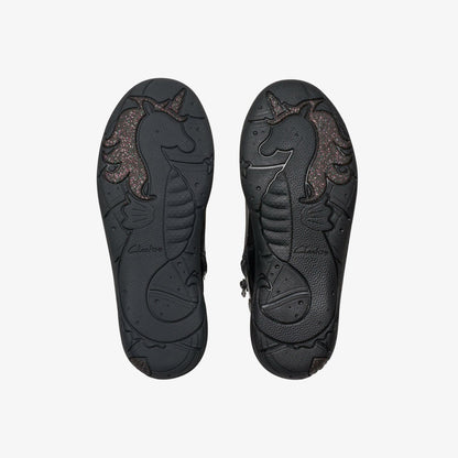 Relda Glow Kid Black | Clarks US