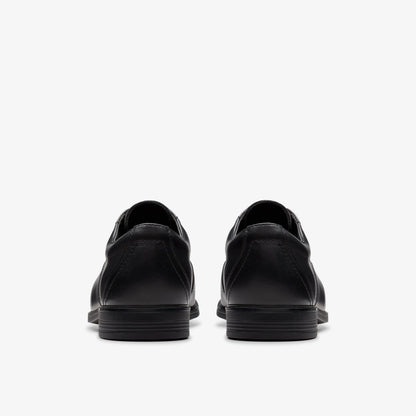 Jonwin Step Youth Black Leather | Clarks Onsale