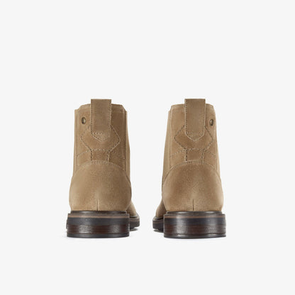 Newford Easy Dark Sand Suede | Clarks US