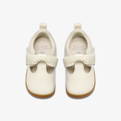 Roamer Trim Toddler Off White | Clarks US