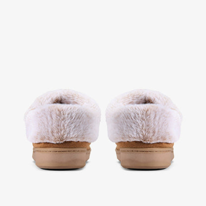 Evelyn Mule Tan | Clarks US